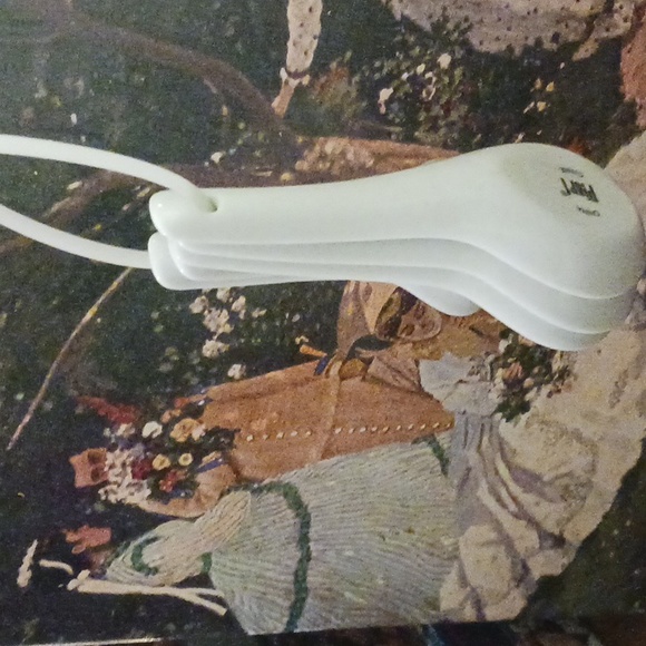 🥣Pier 1 Asian noodle bowl soup spoons🥄🥥🍅A Wonderful ☕️ Gift Giving Item.♥️ - Picture 3 of 4